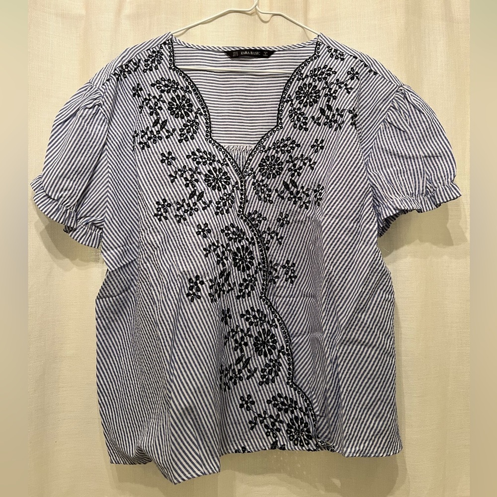 Women’s XL Zara Seersucker Blouse Blue and White
